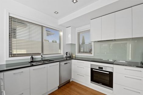 Photo of property in 28b Bluefin Way, West Harbour, Auckland, 0618