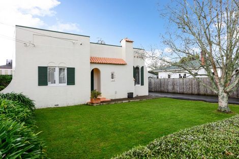 Photo of property in 15 Bell Street, Hamilton East, Hamilton, 3216