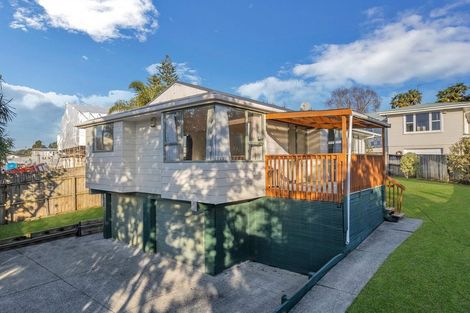 Photo of property in 81a Dundale Avenue, Blockhouse Bay, Auckland, 0600