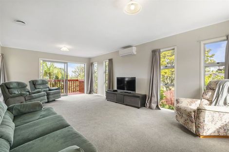 Photo of property in 1/301 Sunset Road, Sunnynook, Auckland, 0632