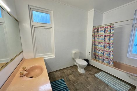 Photo of property in Carillion/the Knoll, 33 Thompson Street, Mount Cook, Wellington, 6011