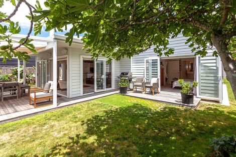 Photo of property in 107 Riverview Road, Whangamata, 3620