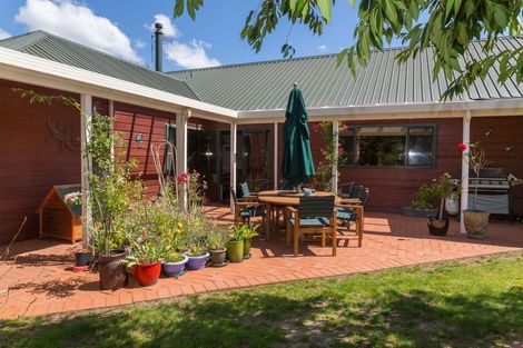 Photo of property in 109 Cole Street, Dannevirke, 4930