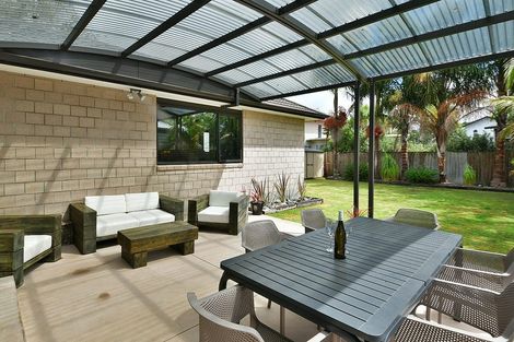 Photo of property in 27 The Circle, Manly, Whangaparaoa, 0930