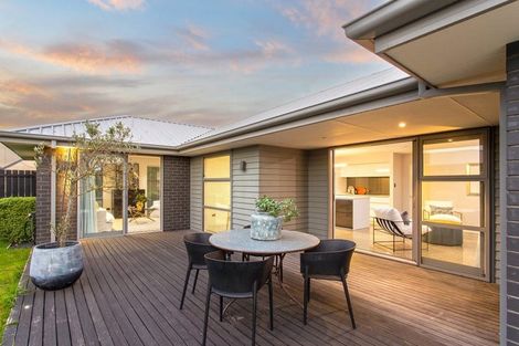 Photo of property in 37 Greenwich Street, Halswell, Christchurch, 8025