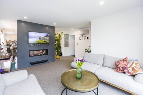 Photo of property in 11 Buddle Road, Wallaceville, Upper Hutt, 5018