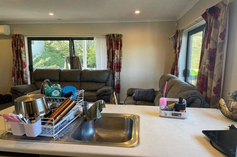 Photo of property in 49 Maugham Drive, Bucklands Beach, Auckland, 2014
