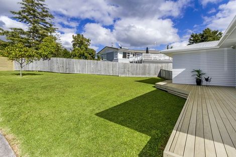 Photo of property in 1/17 Infidel Place, Torbay, Auckland, 0630