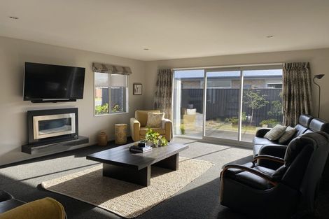 Photo of property in 21 Beech Drive, Rangiora, 7400