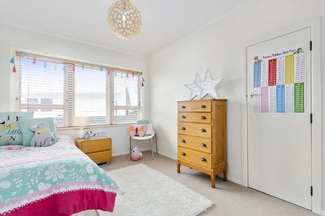 Photo of property in 26 Montmere Avenue, Te Atatu Peninsula, Auckland, 0610
