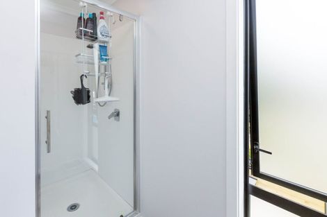 Photo of property in 27 Reakes Crescent, Wallaceville, Upper Hutt, 5018