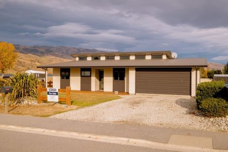 Photo of property in 48 Perriam Place, Mount Pisa, Cromwell, 9383