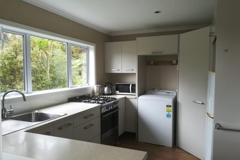 Photo of property in 22 Hammond Avenue, Hatfields Beach, Orewa, 0931