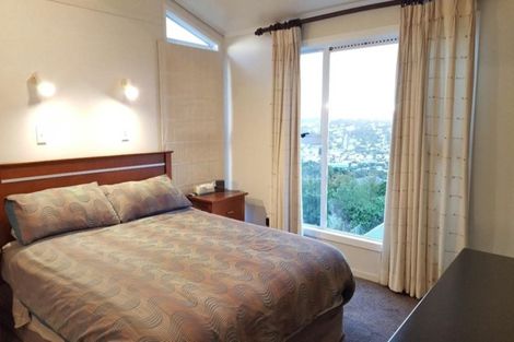 Photo of property in 20 Quigley Street, Newlands, Wellington, 6037