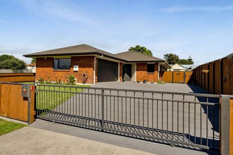 Photo of property in 109 Browne Street, Waitara, 4320