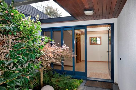 Photo of property in 10 Edgewater Street, Waikanae, 5036