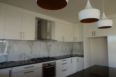 Photo of property in 79 Deep Creek Road, Waiake, Auckland, 0630