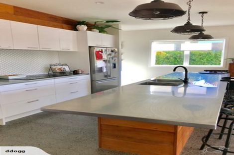 Photo of property in 17a Crawford Avenue, Mangere Bridge, Auckland, 2022