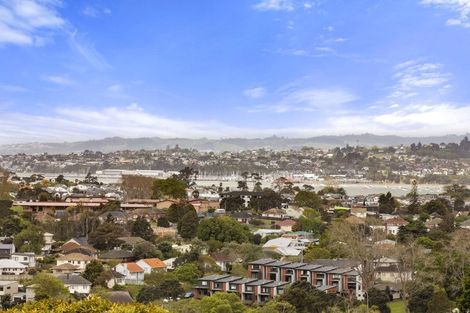 Photo of property in 7 Felton Mathew Avenue, St Johns, Auckland, 1072