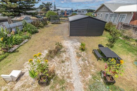 Photo of property in 14 Hunia Terrace, Himatangi Beach, Foxton, 4891