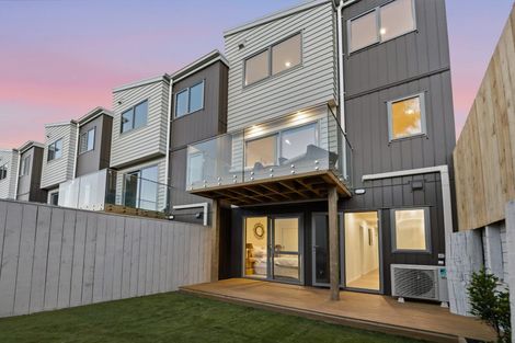 Photo of property in 72b Sycamore Drive, Sunnynook, Auckland, 0620