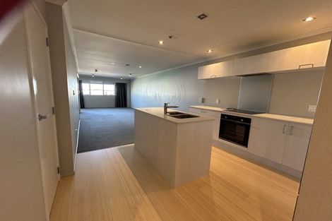 Photo of property in Mooring Apartments, 307/277 Maunganui Road, Mount Maunganui, 3116