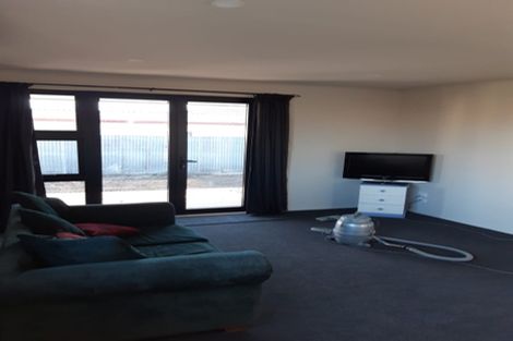 Photo of property in 4 Earnslaw Crescent, Clover Park, Auckland, 2019