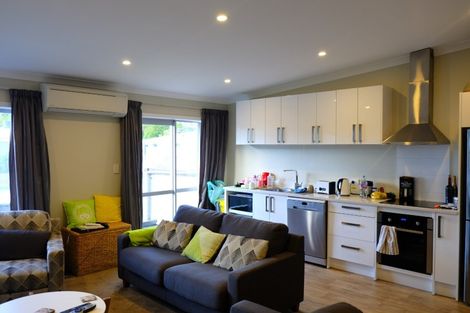 Photo of property in 3/19 Collins Avenue, Tawa, Wellington, 5028