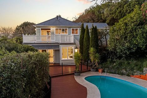 Photo of property in 77 Valley Road, Cashmere, Christchurch, 8022