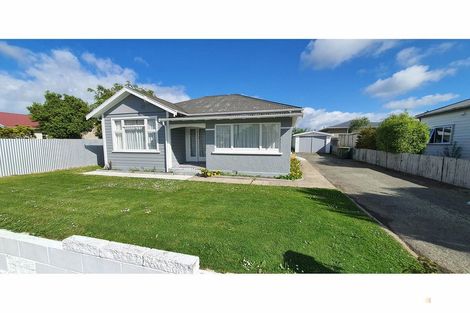 Photo of property in 14 Rhodes Street, Waimate, 7924