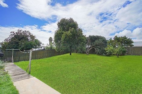 Photo of property in 5 Lane Road, Weymouth, Auckland, 2103