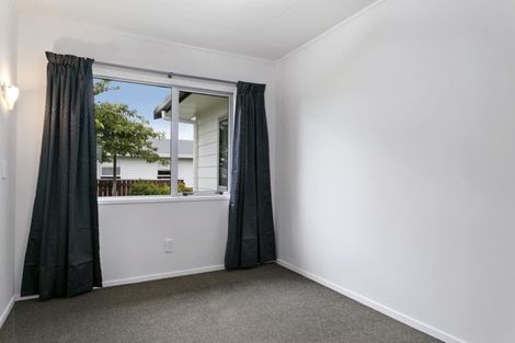 Photo of property in 35 Otupai Street, Two Mile Bay, Taupo, 3330