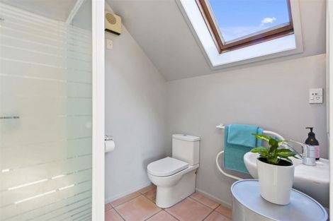 Photo of property in 20 Cashmere Road, Cashmere, Christchurch, 8022