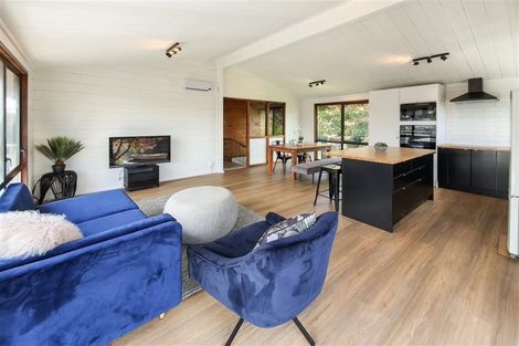 Photo of property in 2/44 Toroa Street, Torbay, Auckland, 0630