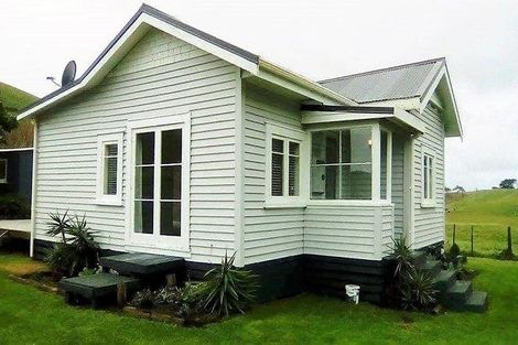 Photo of property in 112 Robertson Road, Otaua, Waiuku, 2682