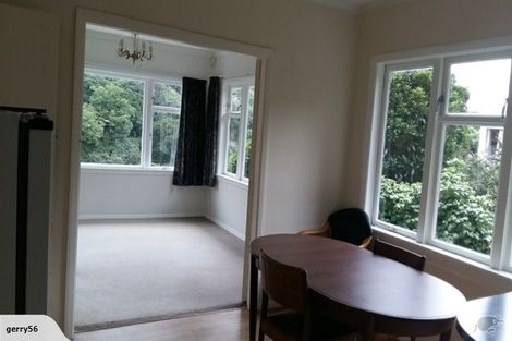 Photo of property in 15 Creswick Terrace, Northland, Wellington, 6012