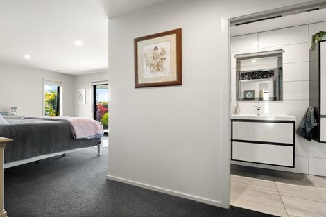 Photo of property in 9 Greenhithe Street, Waihola, Milton, 9073