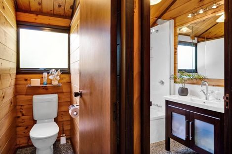 Photo of property in 1760 Mountain Road, Inglewood, 4386