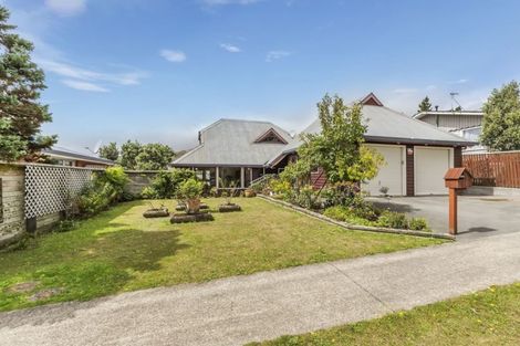 Photo of property in 19 Rembrandt Avenue, Tawa, Wellington, 5028