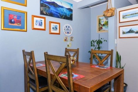 Photo of property in 1012 Heretaunga Street East, Parkvale, Hastings, 4122