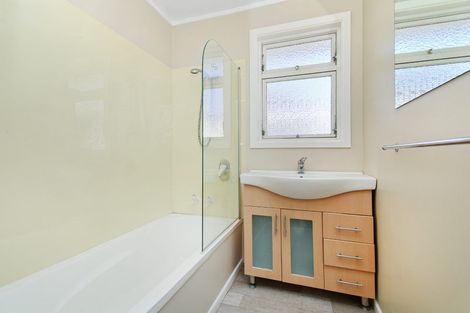 Photo of property in 86 Gibbons Street, Ebdentown, Upper Hutt, 5018