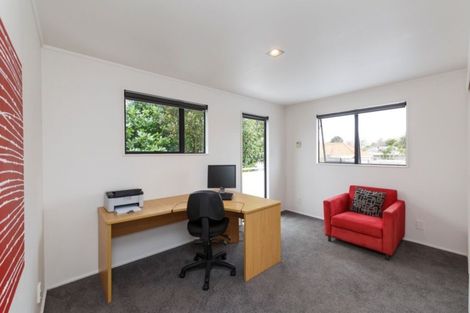 Photo of property in 61 Jickell Street, Hokowhitu, Palmerston North, 4410