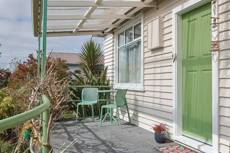 Photo of property in 2 Mclaughlins Lane, Westport, 7825