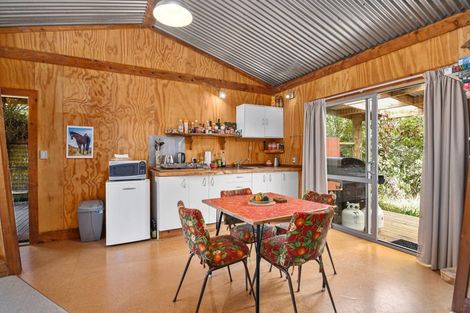 Photo of property in 15 Tukurua Road, Parapara, Takaka, 7182