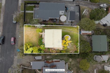 Photo of property in 11a John Road, Stanmore Bay, Whangaparaoa, 0932