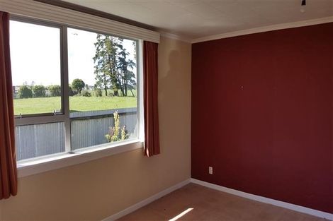 Photo of property in 92 Windsor Road, Inglewood, 4386