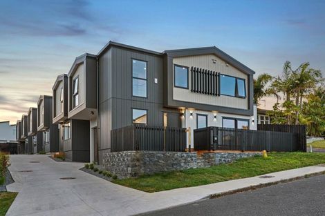 Photo of property in 9a O'donn Avenue, Beach Haven, Auckland, 0626