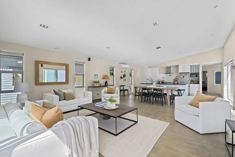 Photo of property in 47 Taumata Road, Omaha, 0986