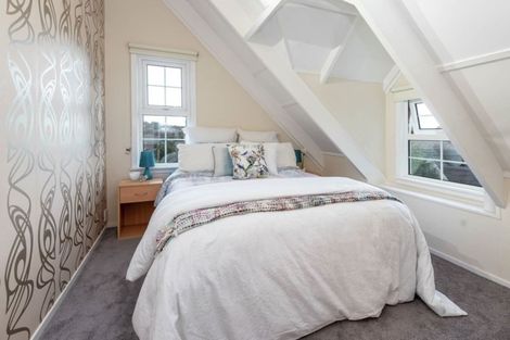 Photo of property in 12 Regia Close, Half Moon Bay, Auckland, 2012