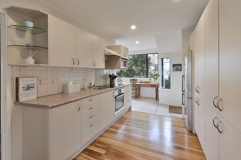 Photo of property in 1/15 Roys Road, Weymouth, Auckland, 2103